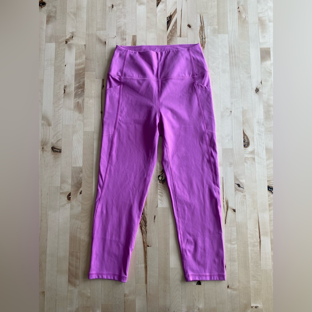 GAP FIT Women’s Purple Leggings Size Medium Pockets Stretch Pull On Yoga Pants